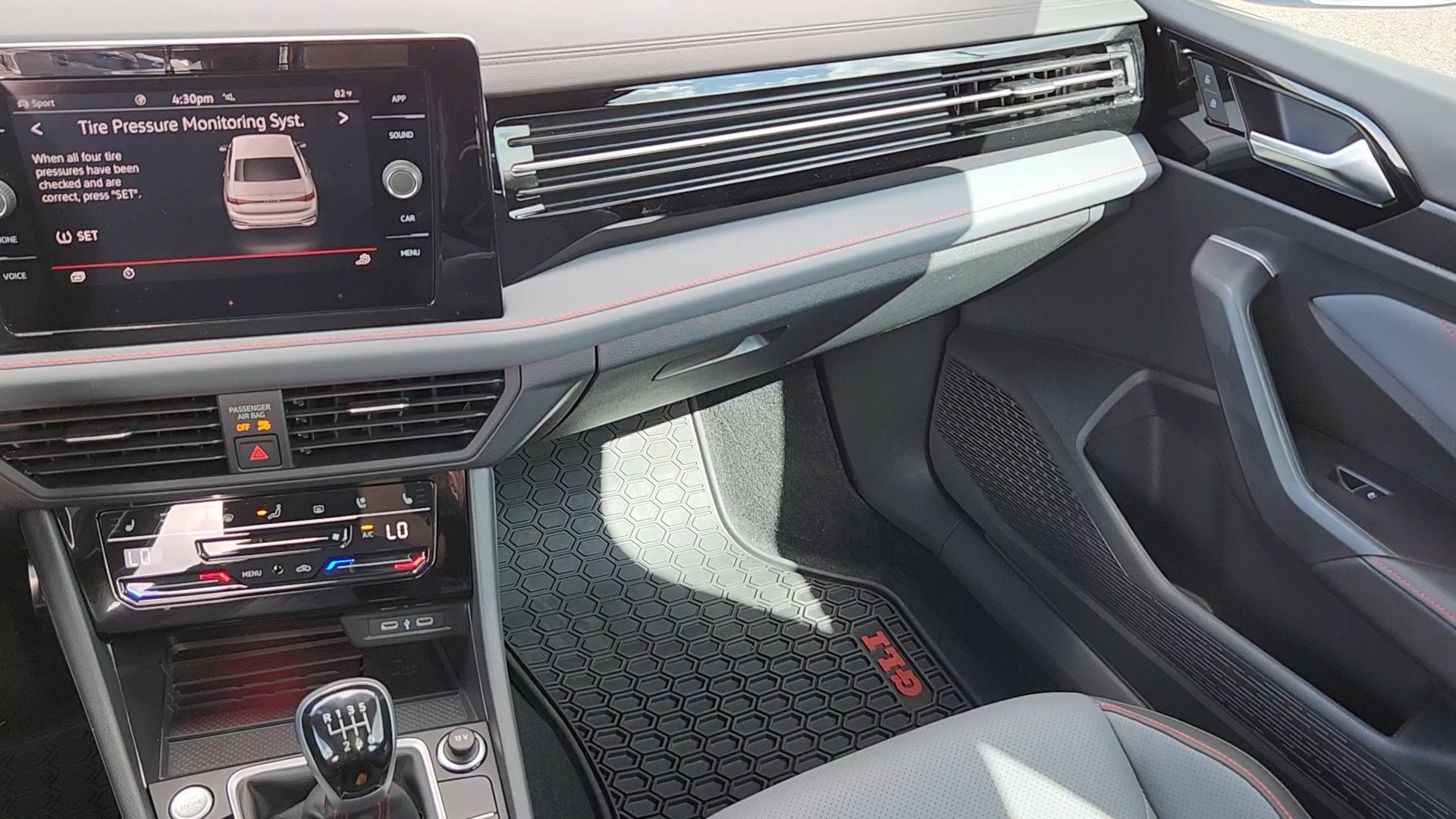 Used 2025 Volkswagen Jetta GLI Autobahn FWD image 6