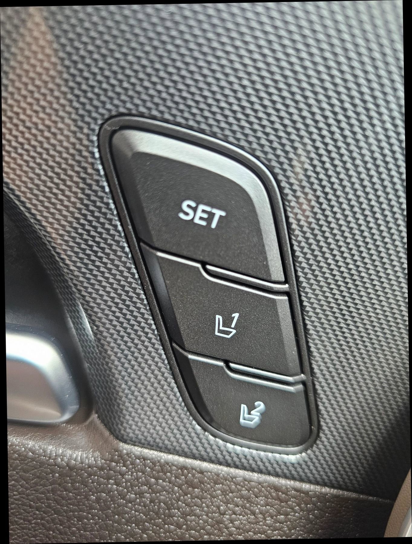 Used 2022 Hyundai Santa Fe Limited image 24
