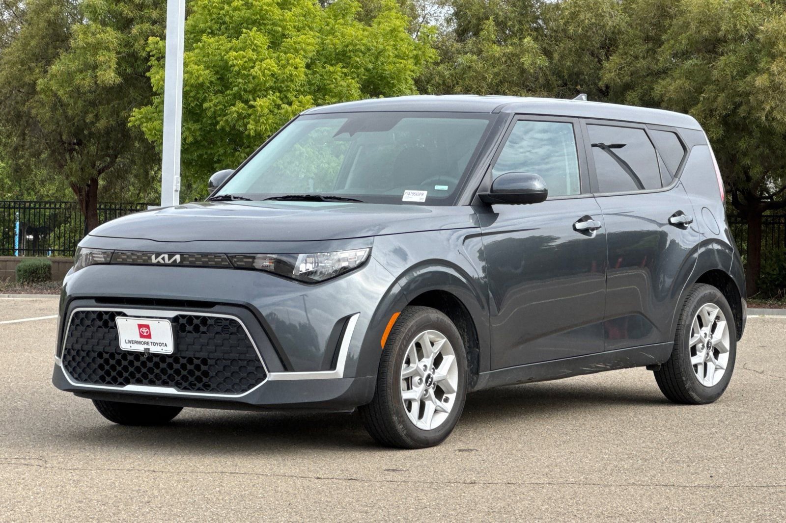 Used 2023 Kia Soul LX w/ Option Group 015 FWD image 8