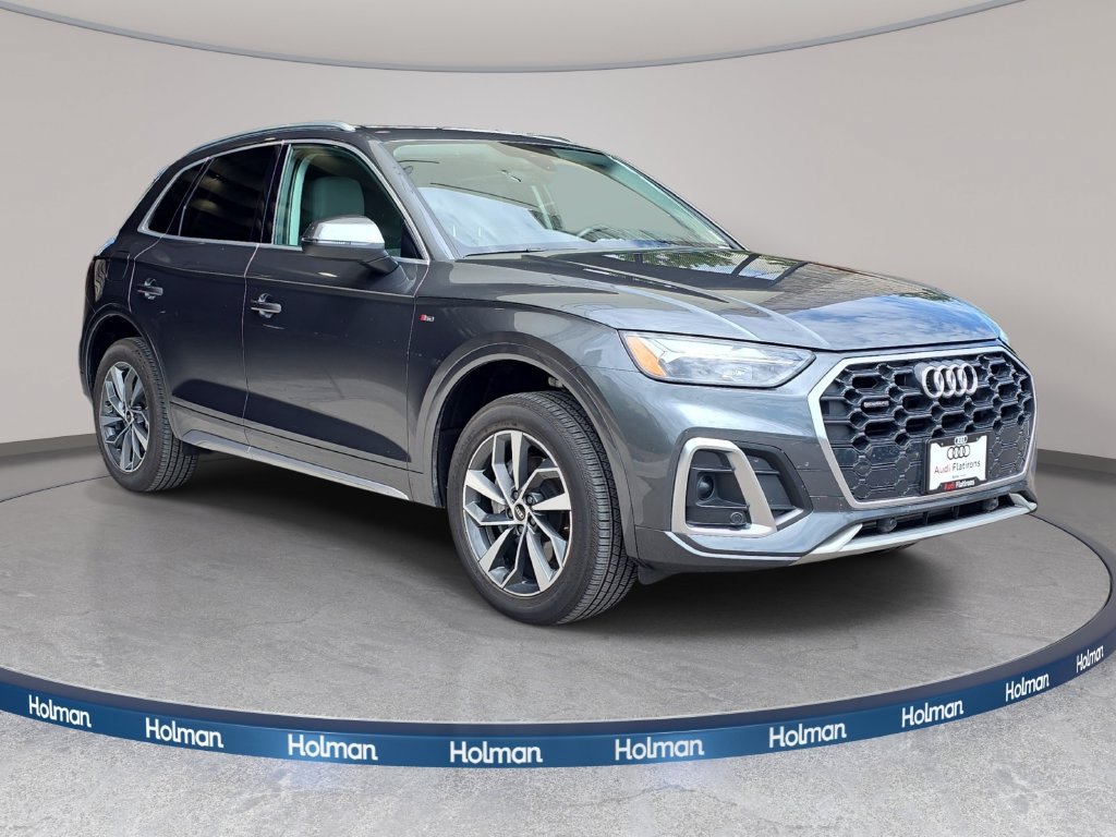 Used 2023 Audi Q5 2.0T Premium w/ Convenience Package AWD/4WD image 4