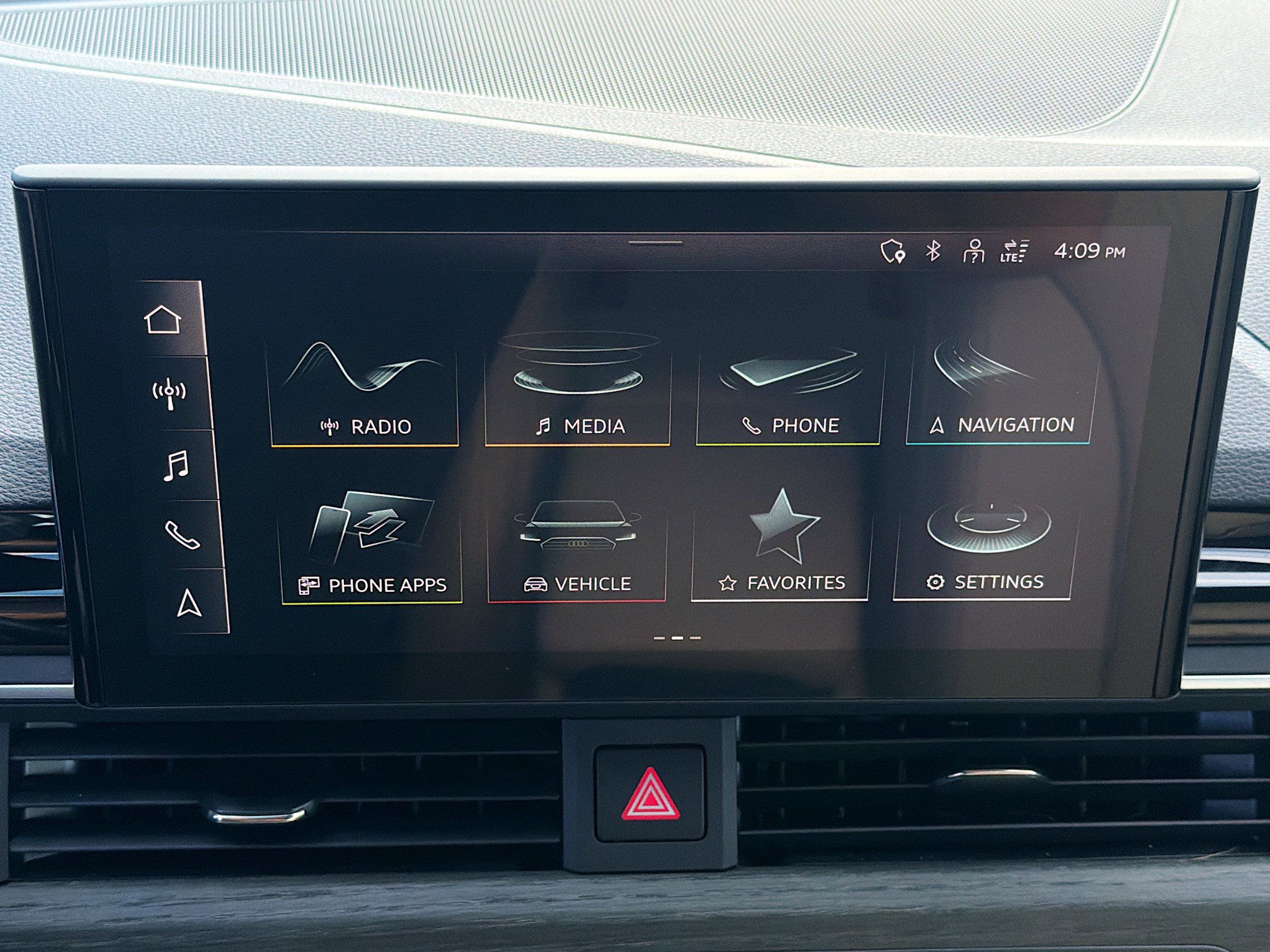 Used 2021 Audi A4 2.0T Premium w/ Convenience Package image 29