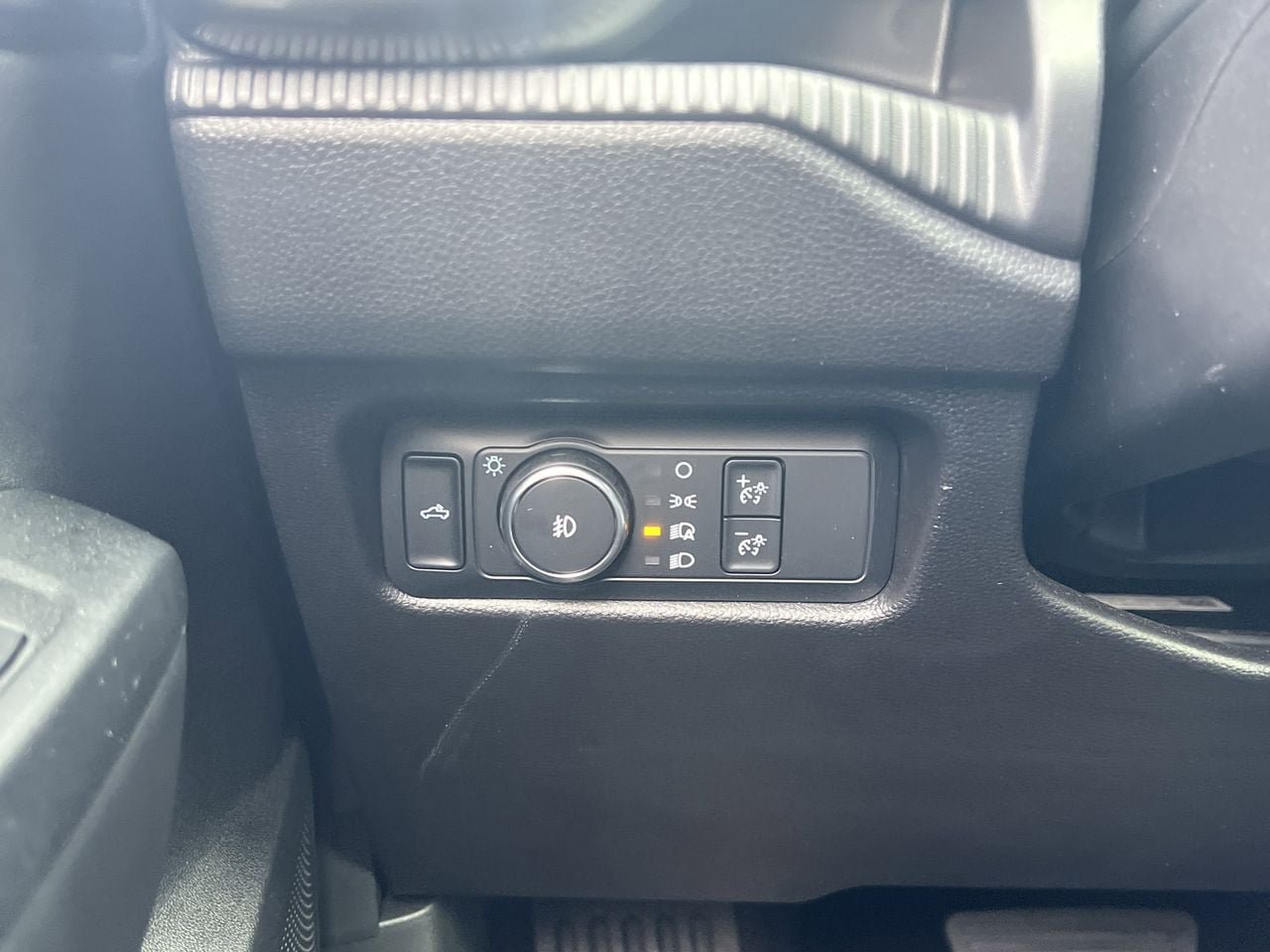 New 2025 Ford Ranger XLT w/ Convenience Package AWD/4WD image 12
