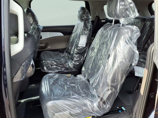 New 2026 Kia Carnival LX FWD image 17