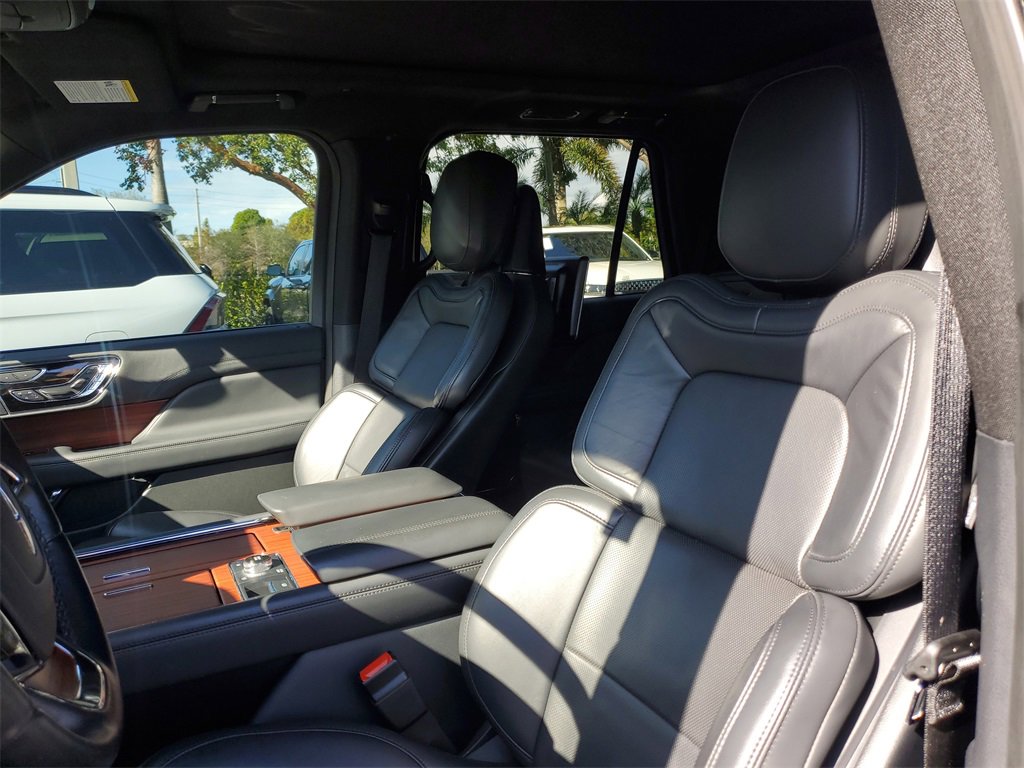 Certified 2024 Lincoln Navigator Reserve w/ Monochromatic Package image 21