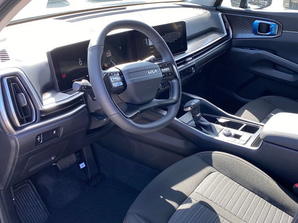 New 2026 Kia Sorento LX FWD image 11