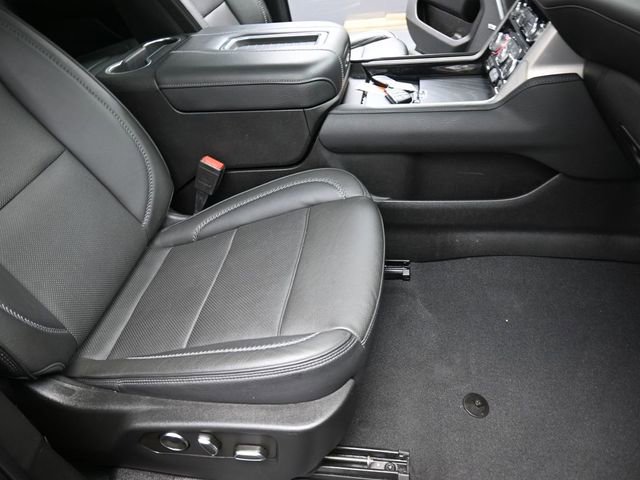 Used 2023 GMC Yukon XL Denali w/ Denali Reserve Package AWD/4WD image 29
