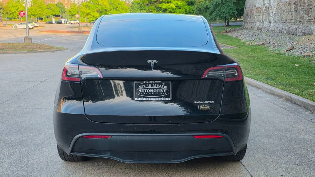 Used 2021 Tesla Model Y Long Range AWD/4WD image 8