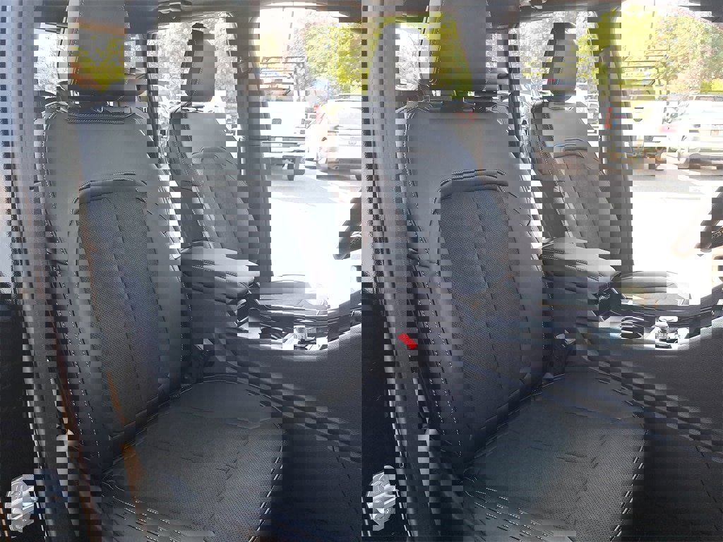 New 2025 Jeep Grand Cherokee Altitude image 10