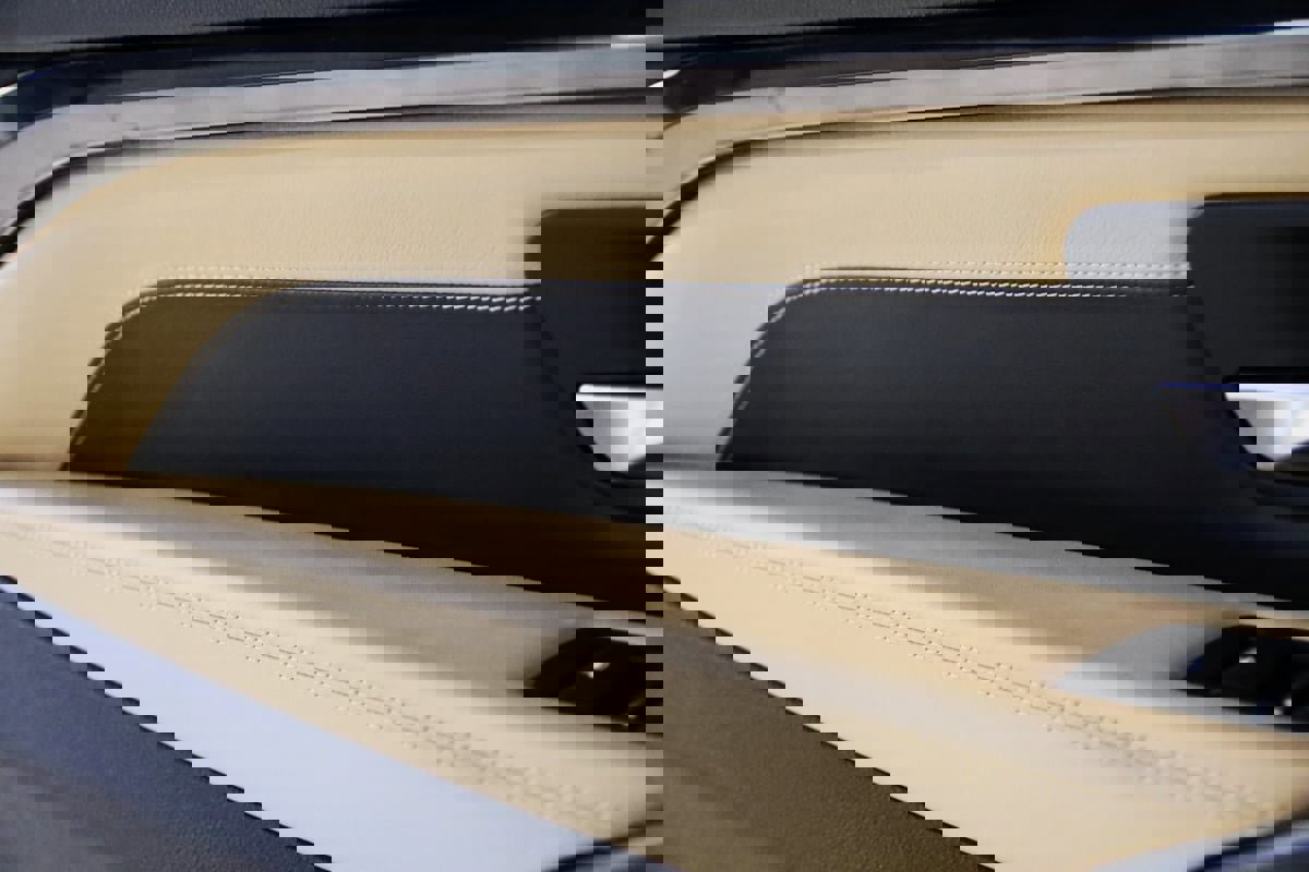 Used 2018 BMW M4 Convertible image 54