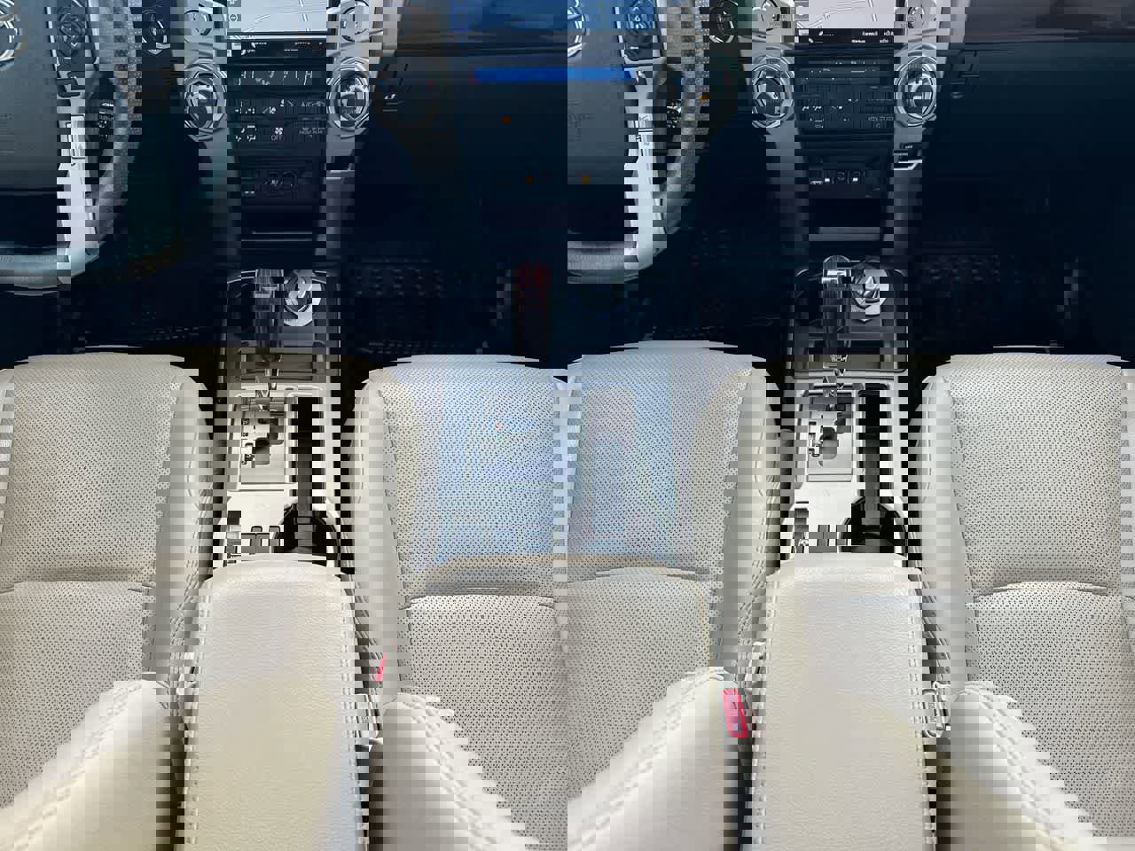 Used 2020 Toyota 4Runner Limited image 30