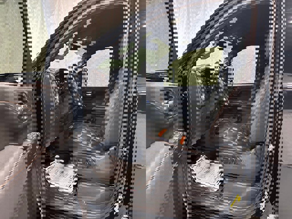 Used 2022 GMC Sierra 2500 AT4 image 10