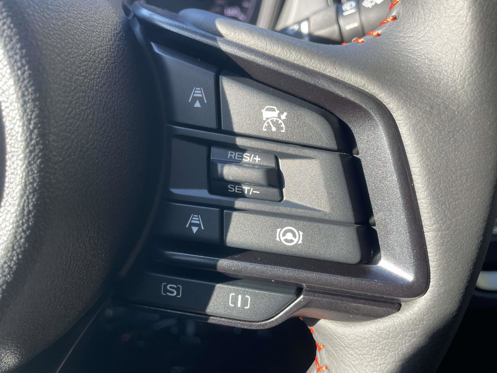 New 2025 Subaru Crosstrek 2.5i Limited w/ Crosstrek Mirror Package image 9