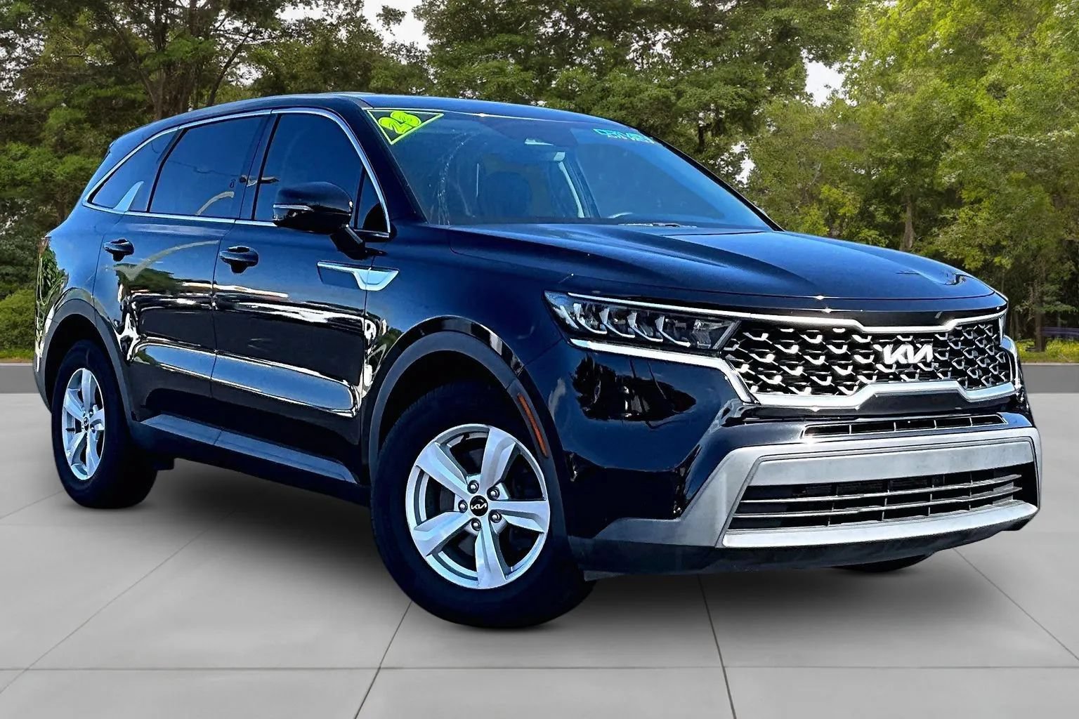 Used 2023 Kia Sorento LX FWD image 11