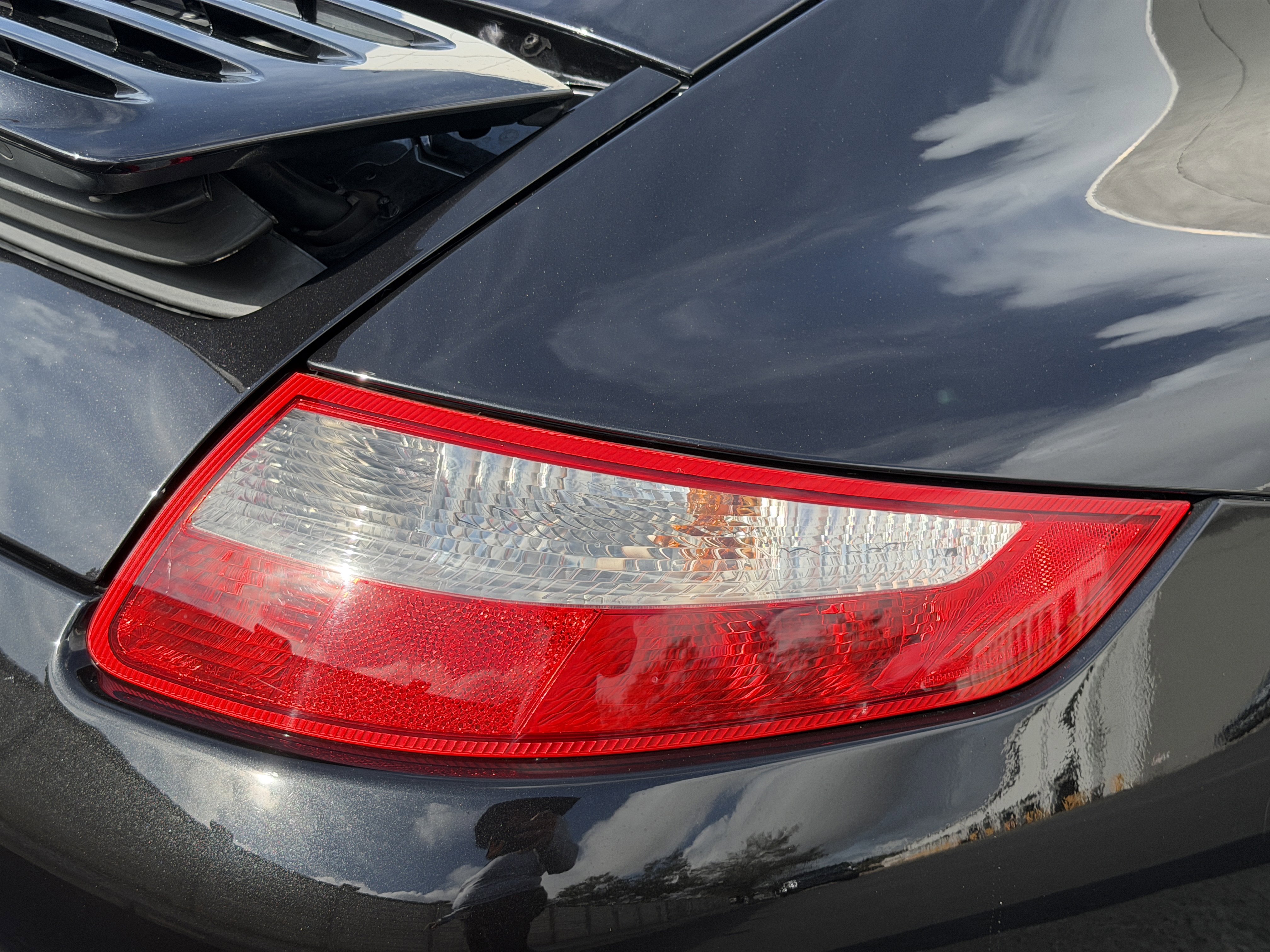 Used 2007 Porsche 911 Carrera 4S image 14