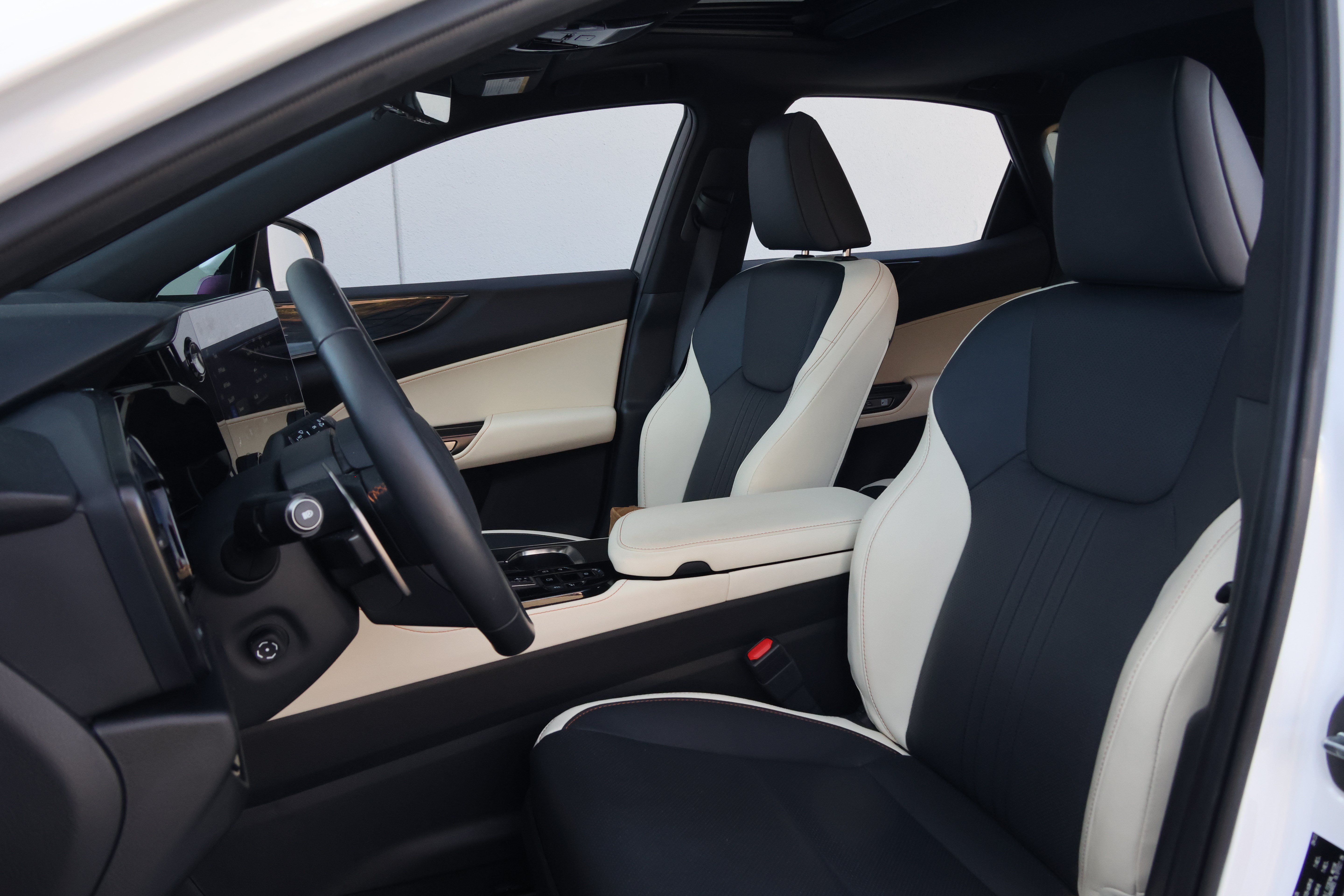 Used 2024 Lexus NX 350 AWD image 36