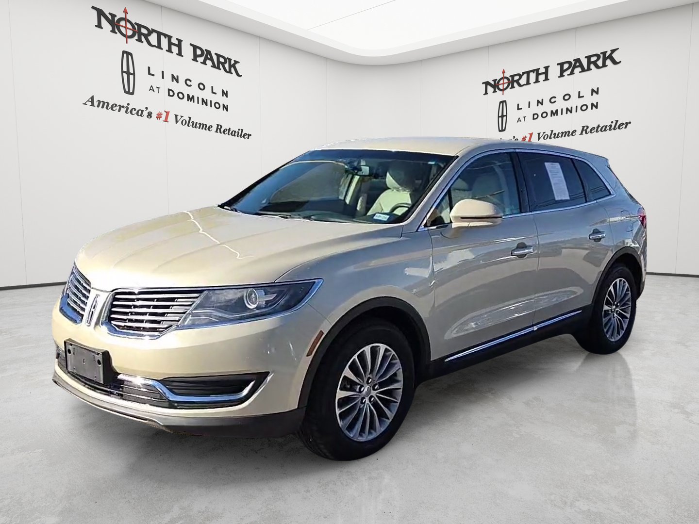 Used 2016 Lincoln MKX Select w/ Select Plus Package FWD image 1