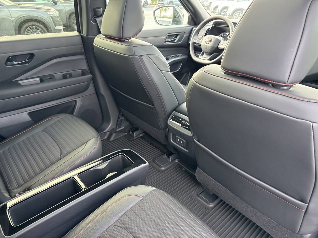 New 2026 Nissan Pathfinder Rock Creek image 24