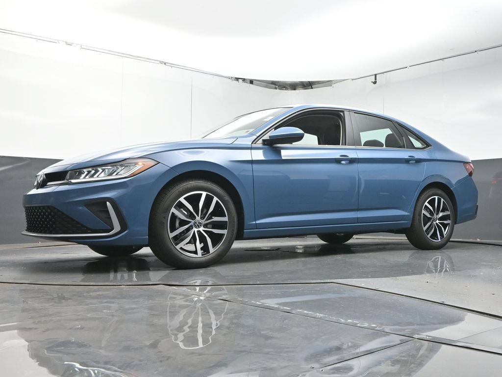 New 2026 Volkswagen Jetta SE FWD image 32