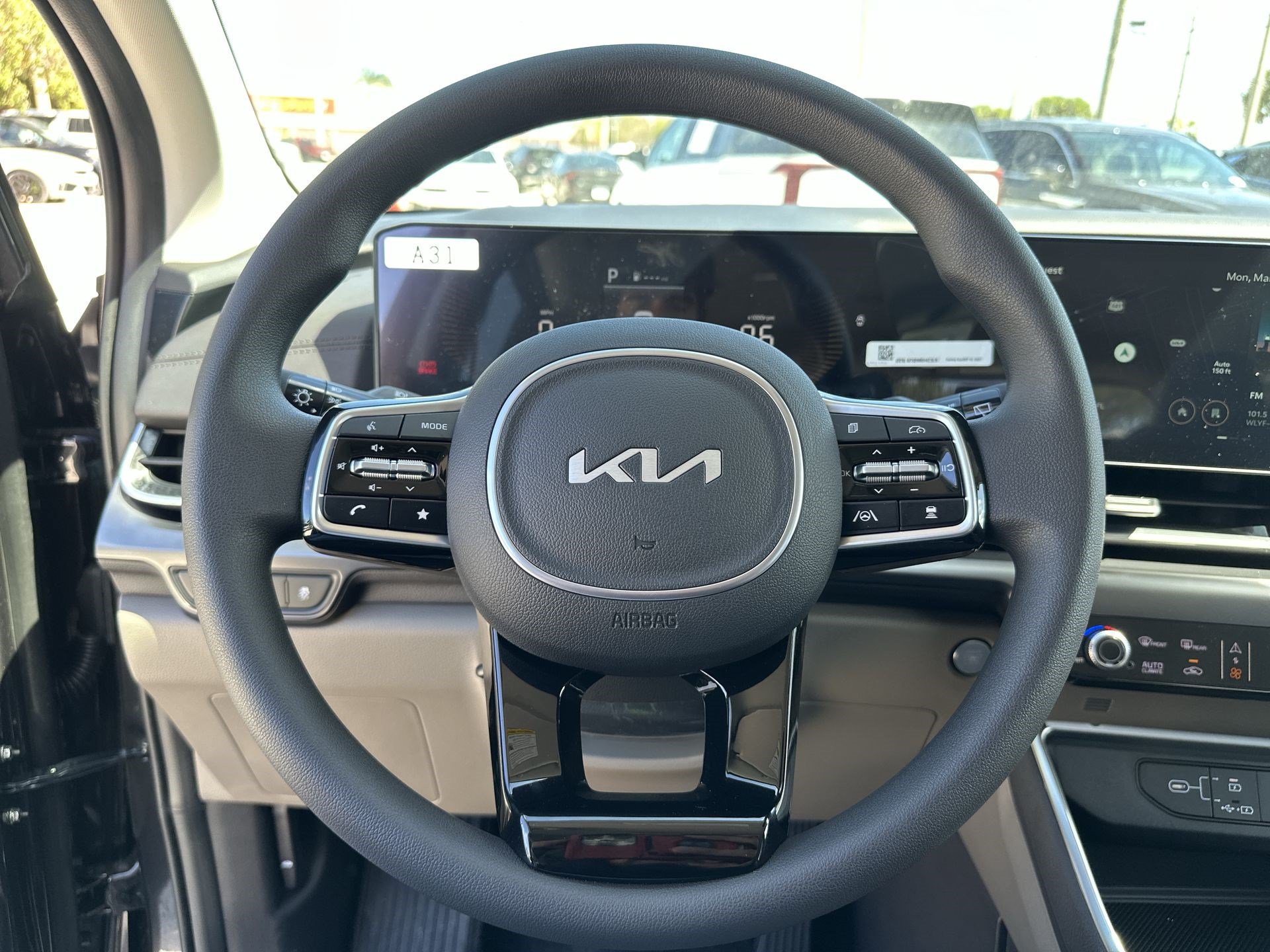 New 2026 Kia Carnival LX FWD image 12