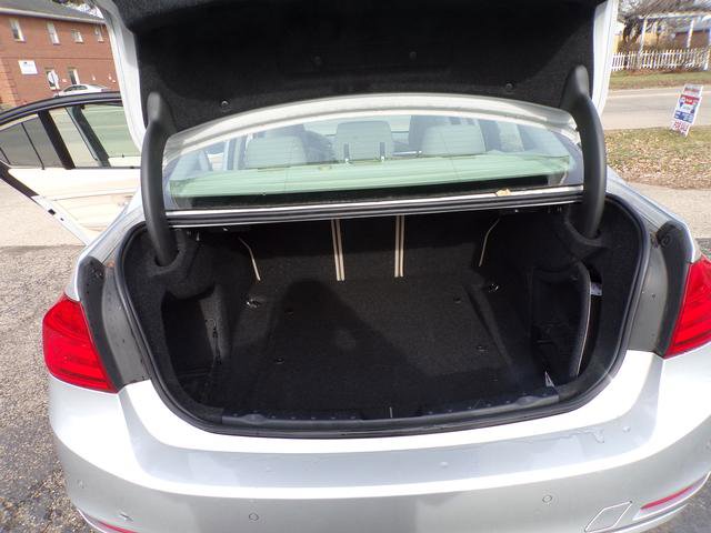 Used 2012 BMW 328i Sedan image 12