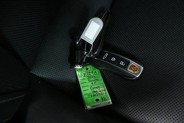 Certified 2026 Porsche 911 Carrera RWD image 34
