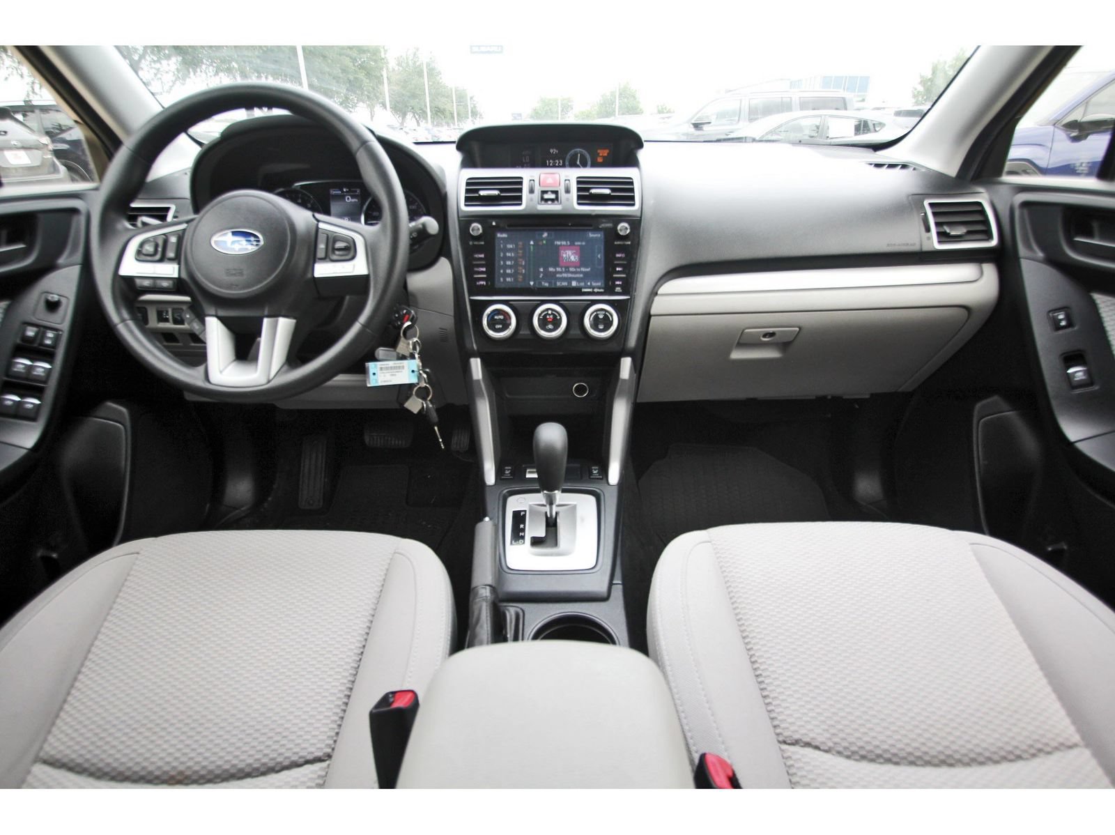 Used 2017 Subaru Forester 2.5i Premium AWD/4WD image 9