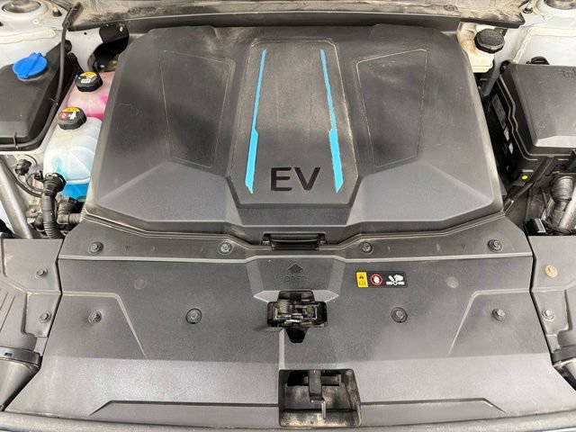 Used 2024 Hyundai Ioniq 5 Limited AWD/4WD image 29