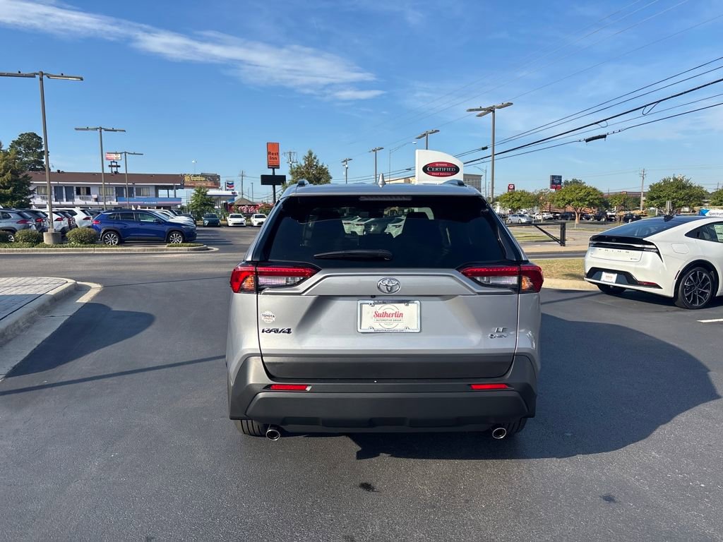New 2025 Toyota RAV4 LE image 4