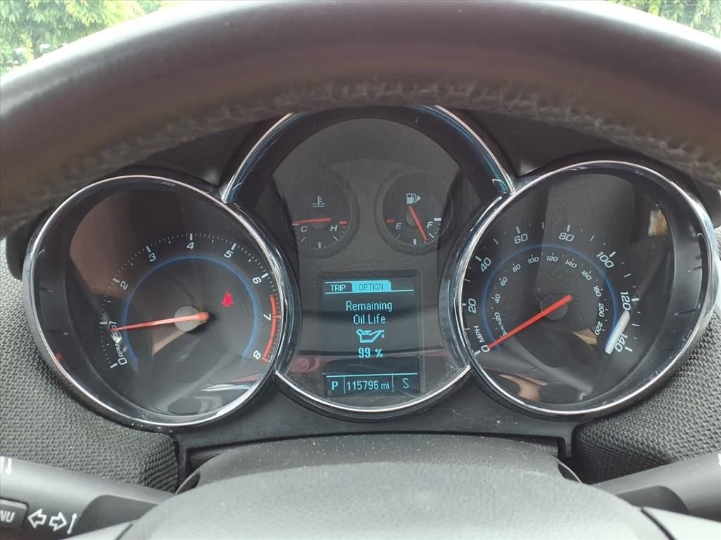 Used 2014 Chevrolet Cruze LT w/ RS Package FWD image 22