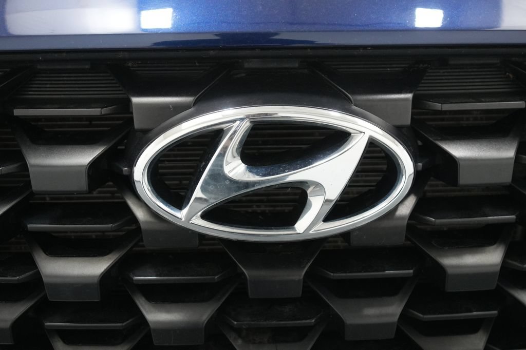 Used 2023 Hyundai Santa Fe SEL w/ Cargo Package FWD image 11