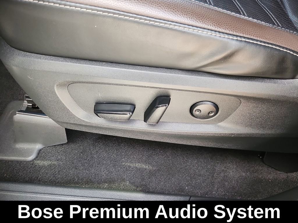 Used 2022 Nissan Pathfinder Platinum w/ Lighting Package (N93) image 9