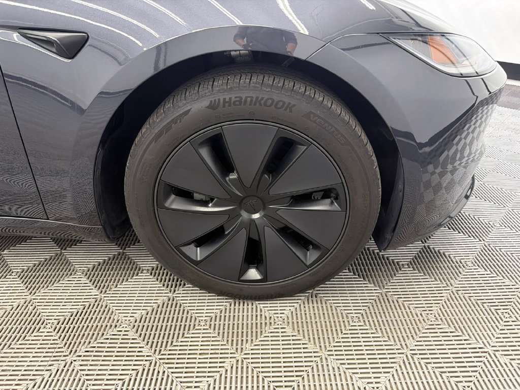 Used 2024 Tesla Model 3 Long Range RWD image 13