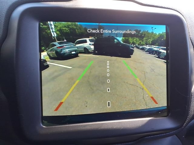 Used 2023 Jeep Renegade Latitude AWD/4WD image 32