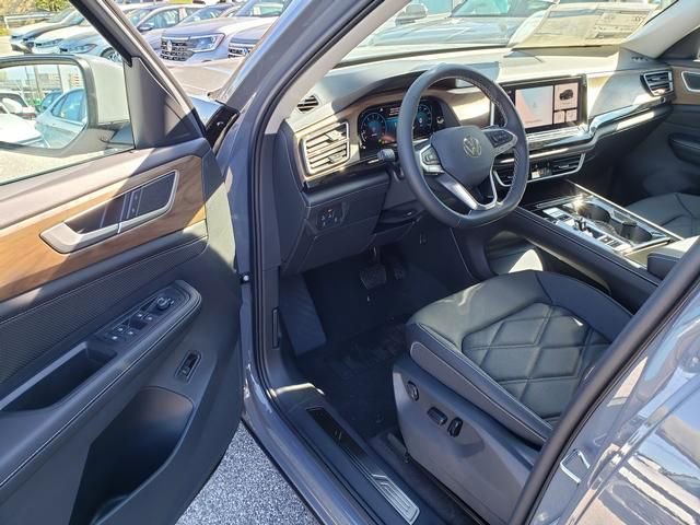 New 2026 Volkswagen Atlas SE image 6