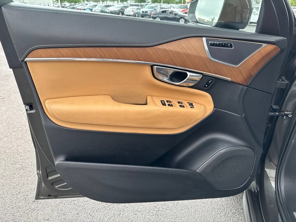 Used 2018 Volvo XC90 T6 Inscription w/ Convenience Package AWD/4WD image 32