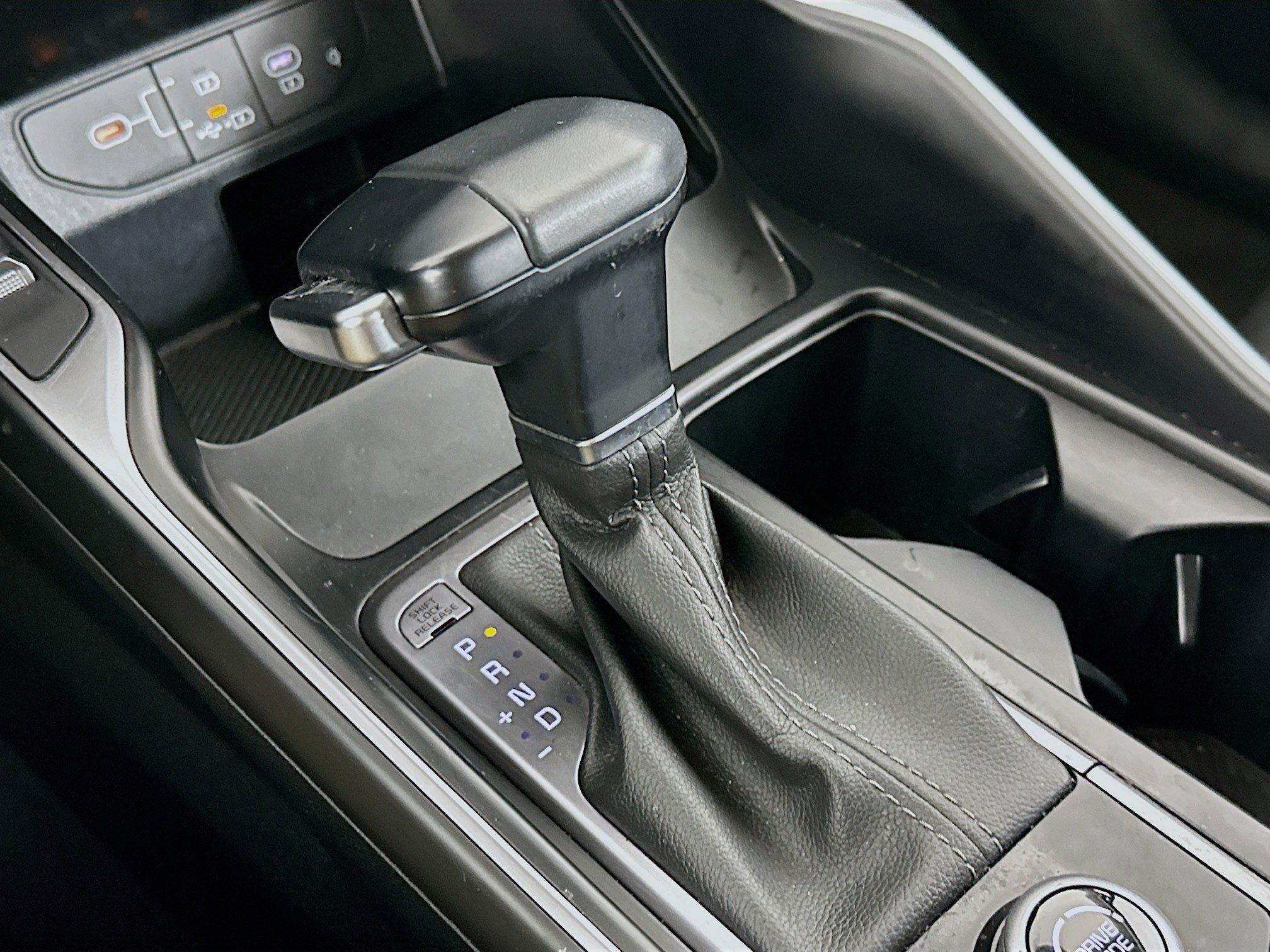 Used 2024 Kia Sorento S image 25