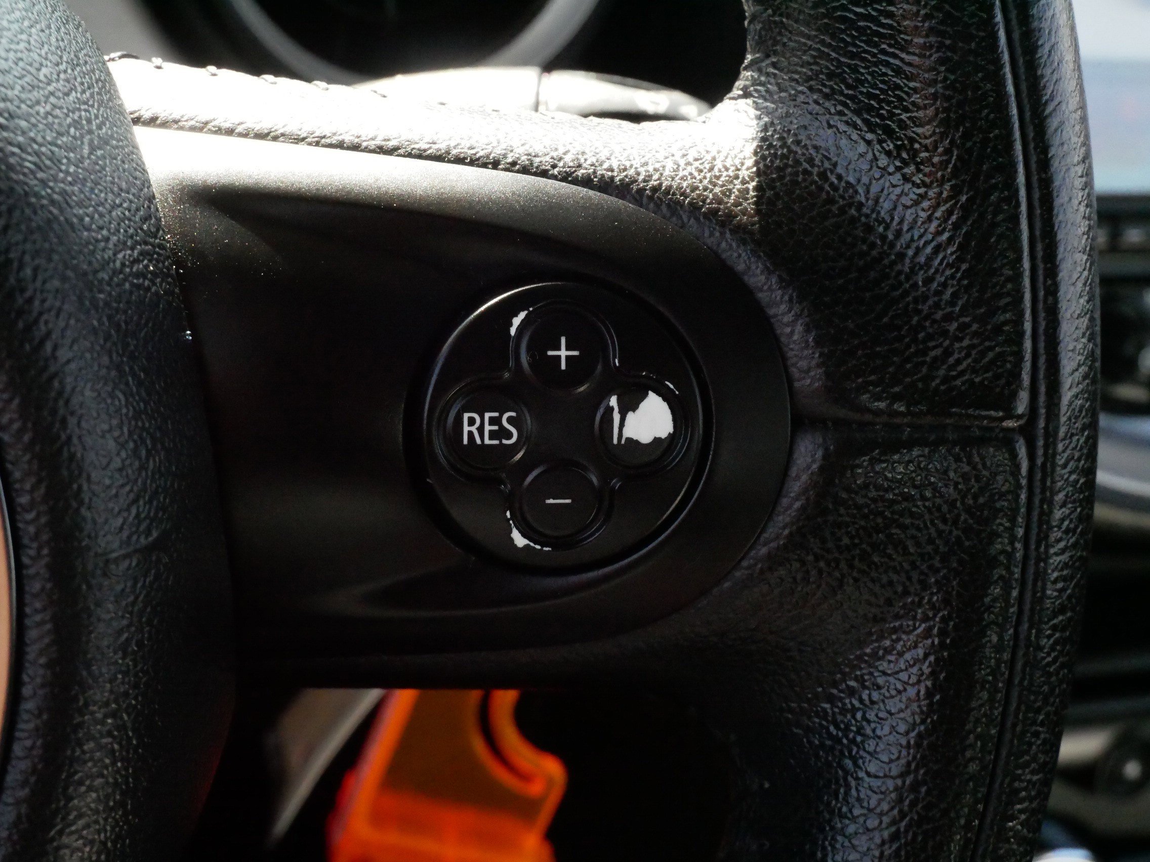 Used 2011 MINI Cooper Hardtop FWD image 25