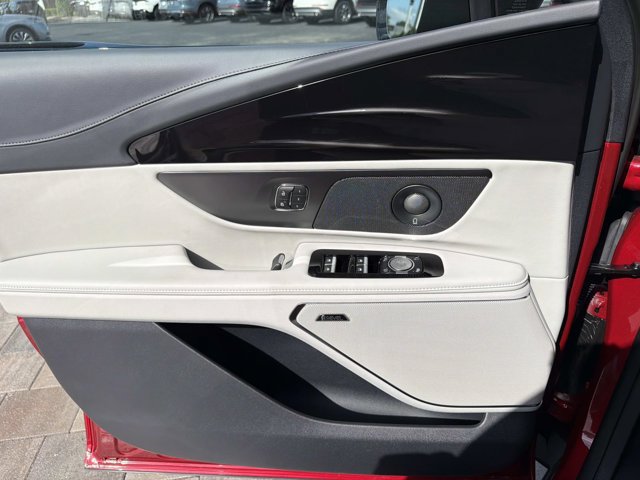 New 2026 Lincoln Nautilus Premier w/ Equipment Group 102A AWD/4WD image 9