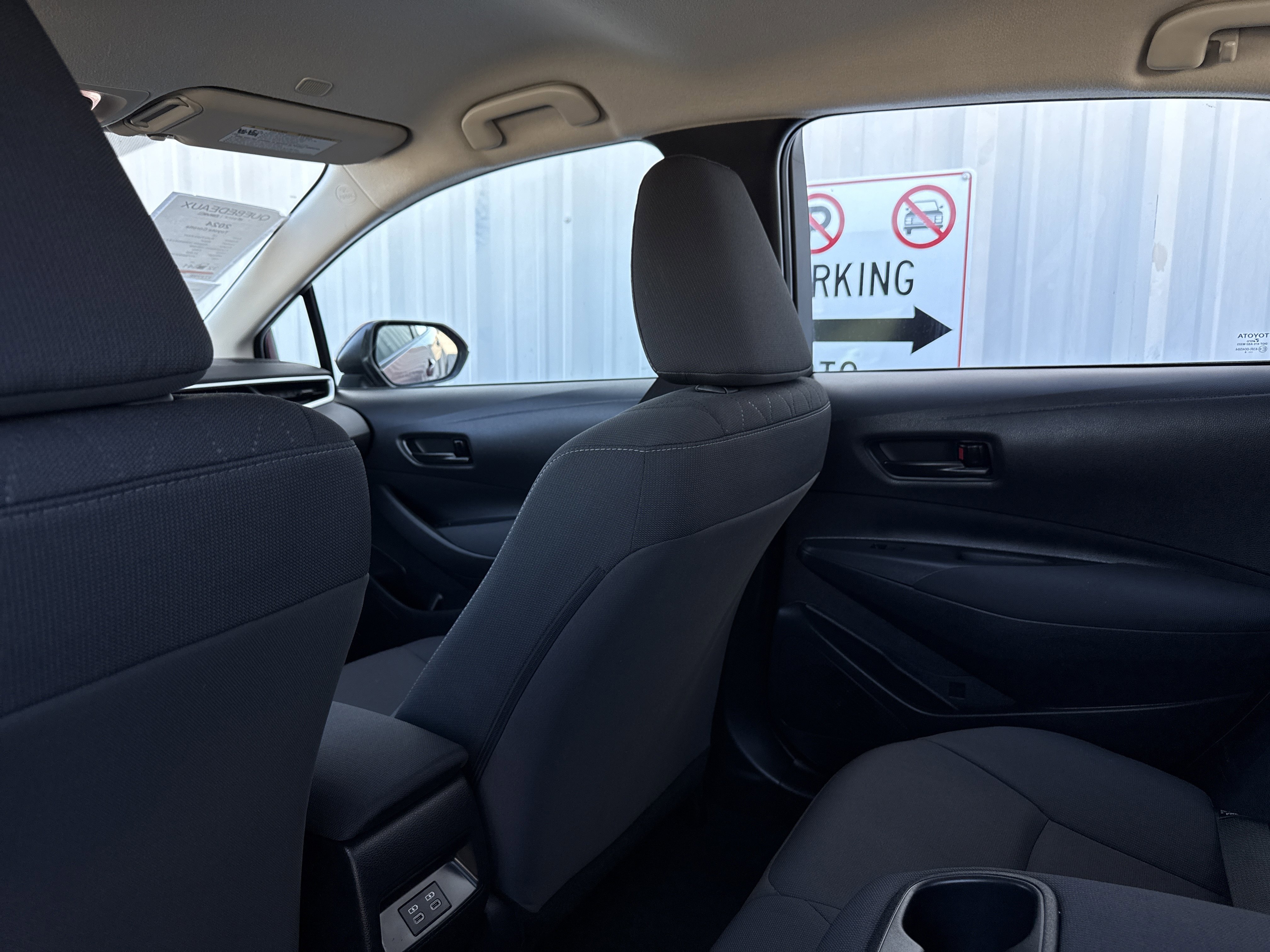 Used 2024 Toyota Corolla LE image 30