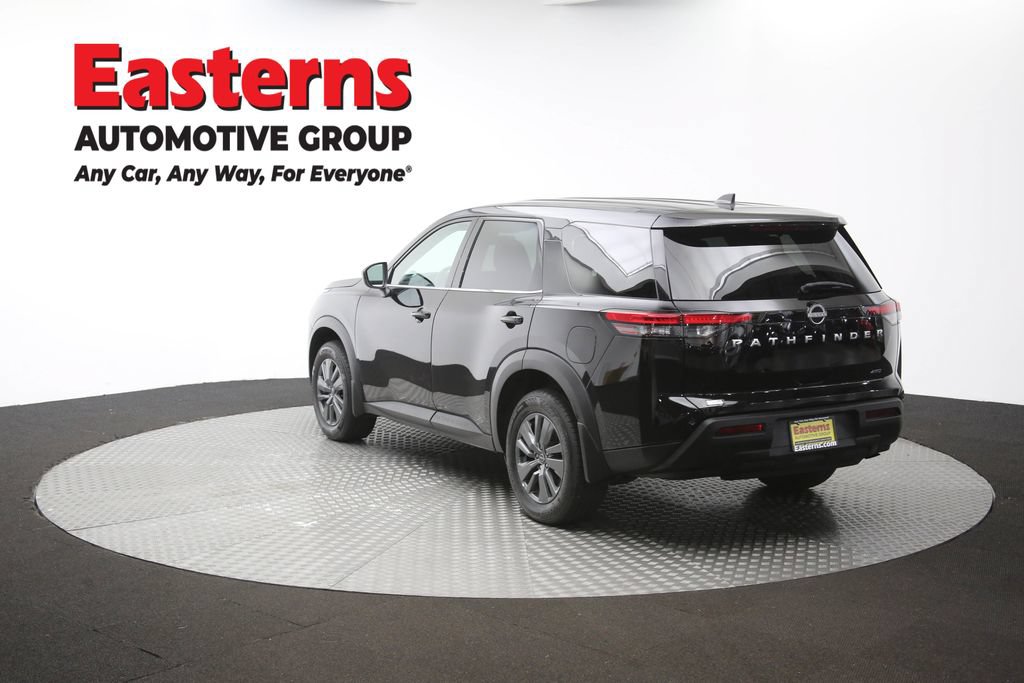 Used 2024 Nissan Pathfinder S AWD/4WD image 65