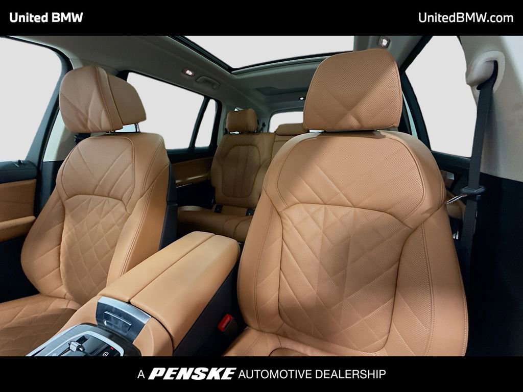 Certified 2025 BMW X7 xDrive40i AWD/4WD image 5