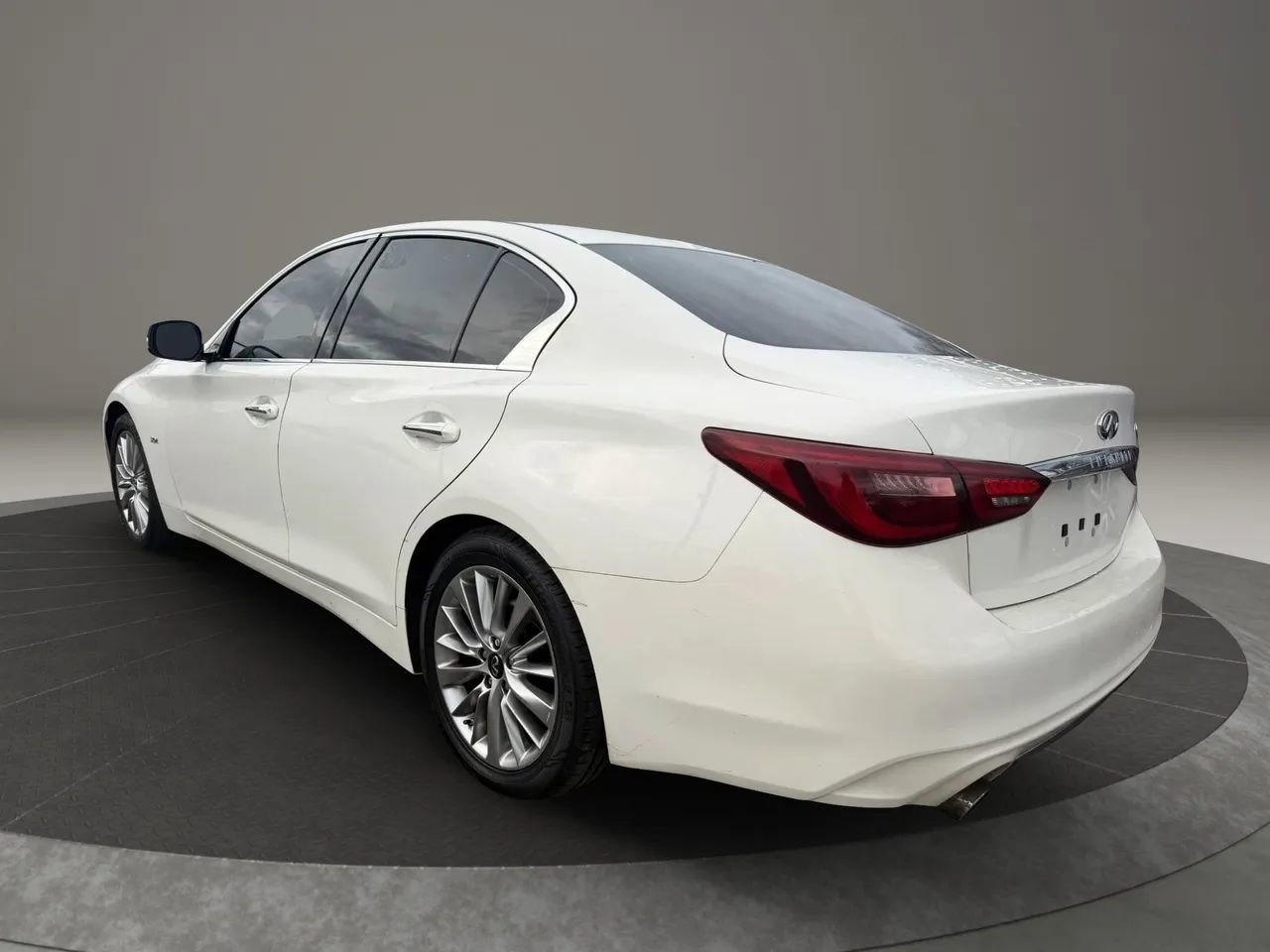 Used 2020 INFINITI Q50 Luxe RWD image 7