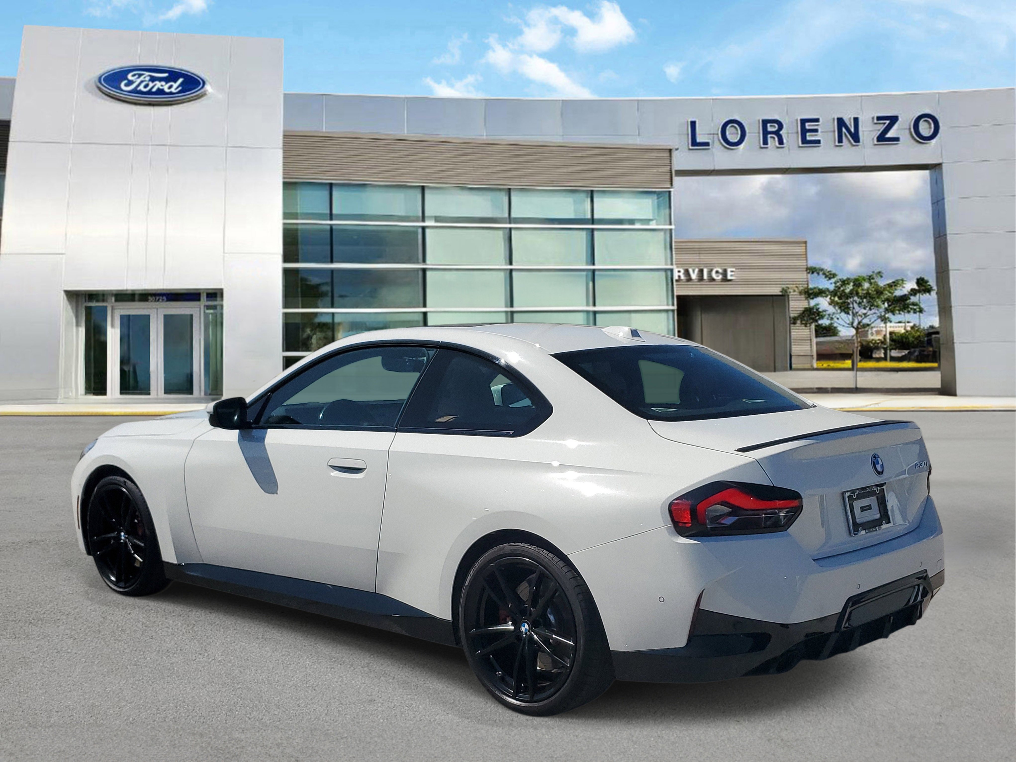 Used 2024 BMW 230i Coupe w/ Premium Package RWD image 5