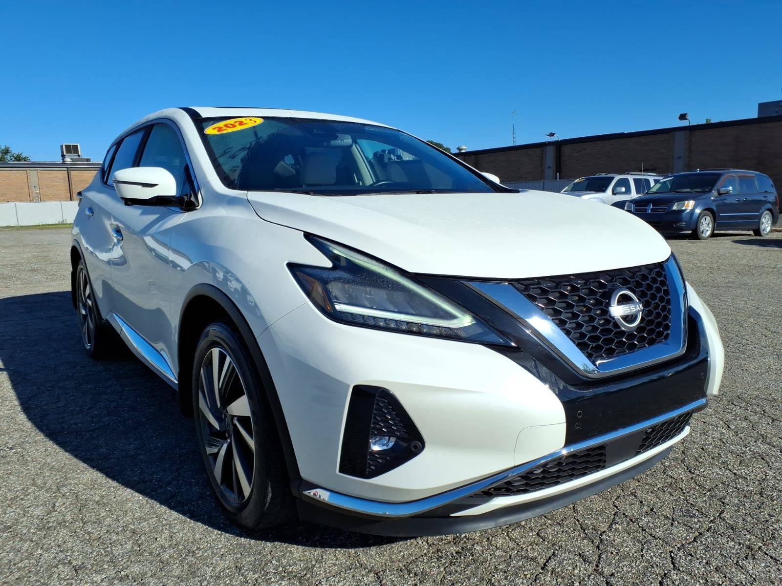 Used 2023 Nissan Murano SL w/ SL Moonroof Package AWD/4WD image 3
