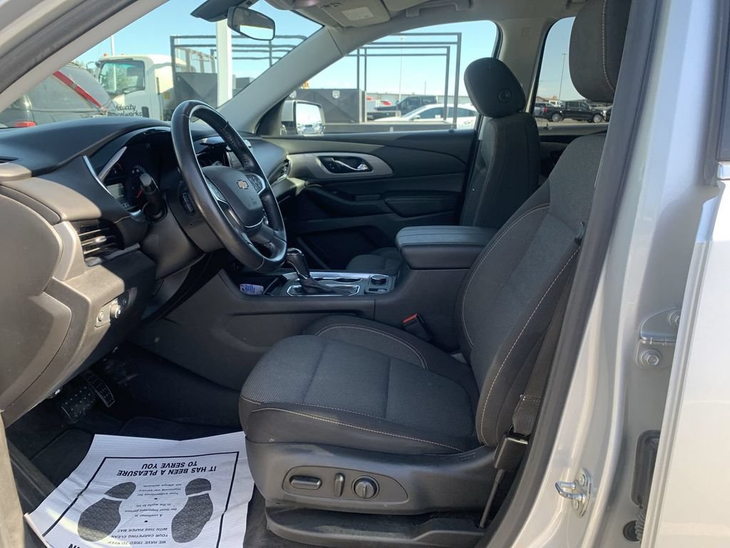 Certified 2020 Chevrolet Traverse LT FWD image 17