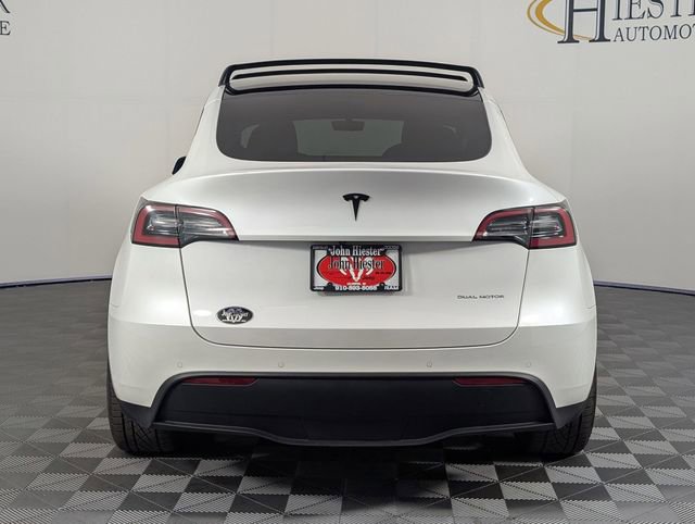 Used 2022 Tesla Model Y Long Range image 6