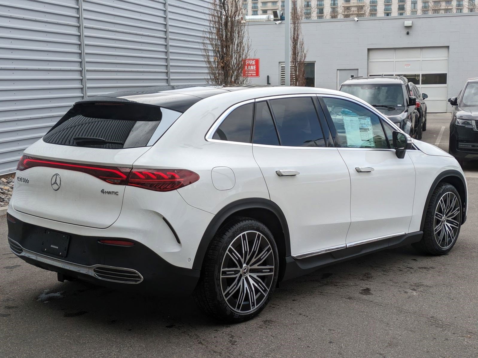 New 2025 Mercedes-Benz EQE 500 4MATIC SUV image 3