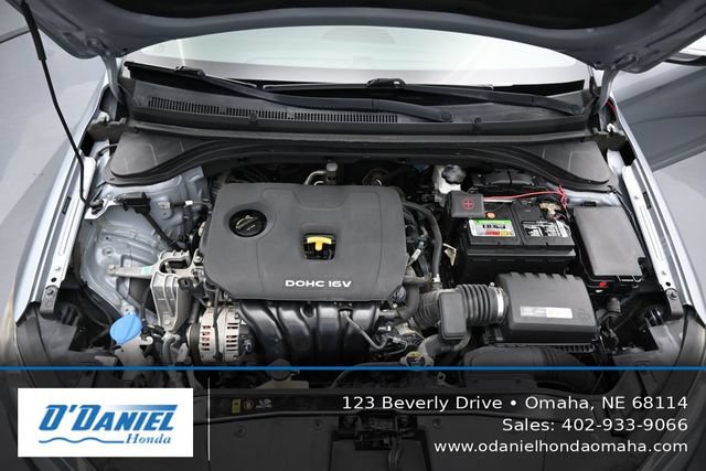 Used 2017 Hyundai Elantra Limited w/ Limited Ultimate Package 09 FWD image 44