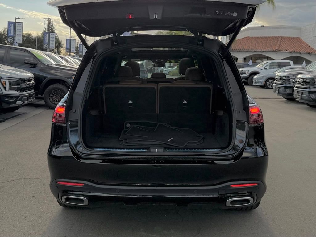 Used 2025 Mercedes-Benz GLS 450 4MATIC image 10