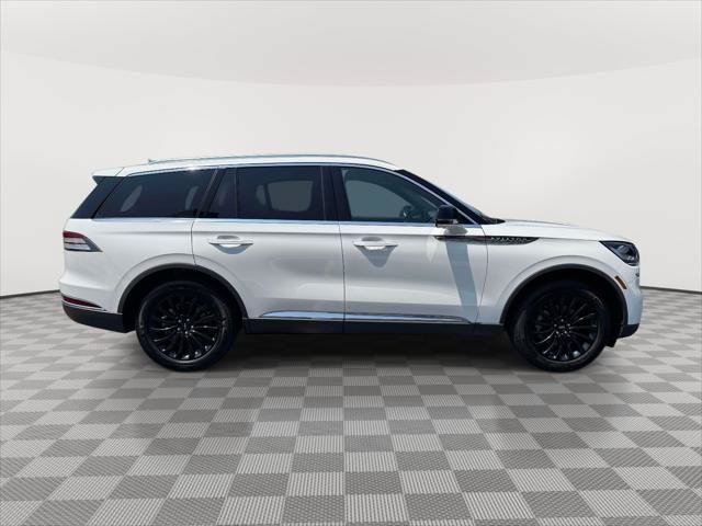 Used 2023 Lincoln Aviator Reserve w/ Elements Package Plus AWD/4WD image 8